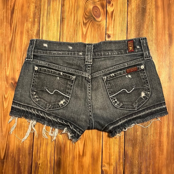 7 for all mankind Jean shorts - Picture 1 of 3